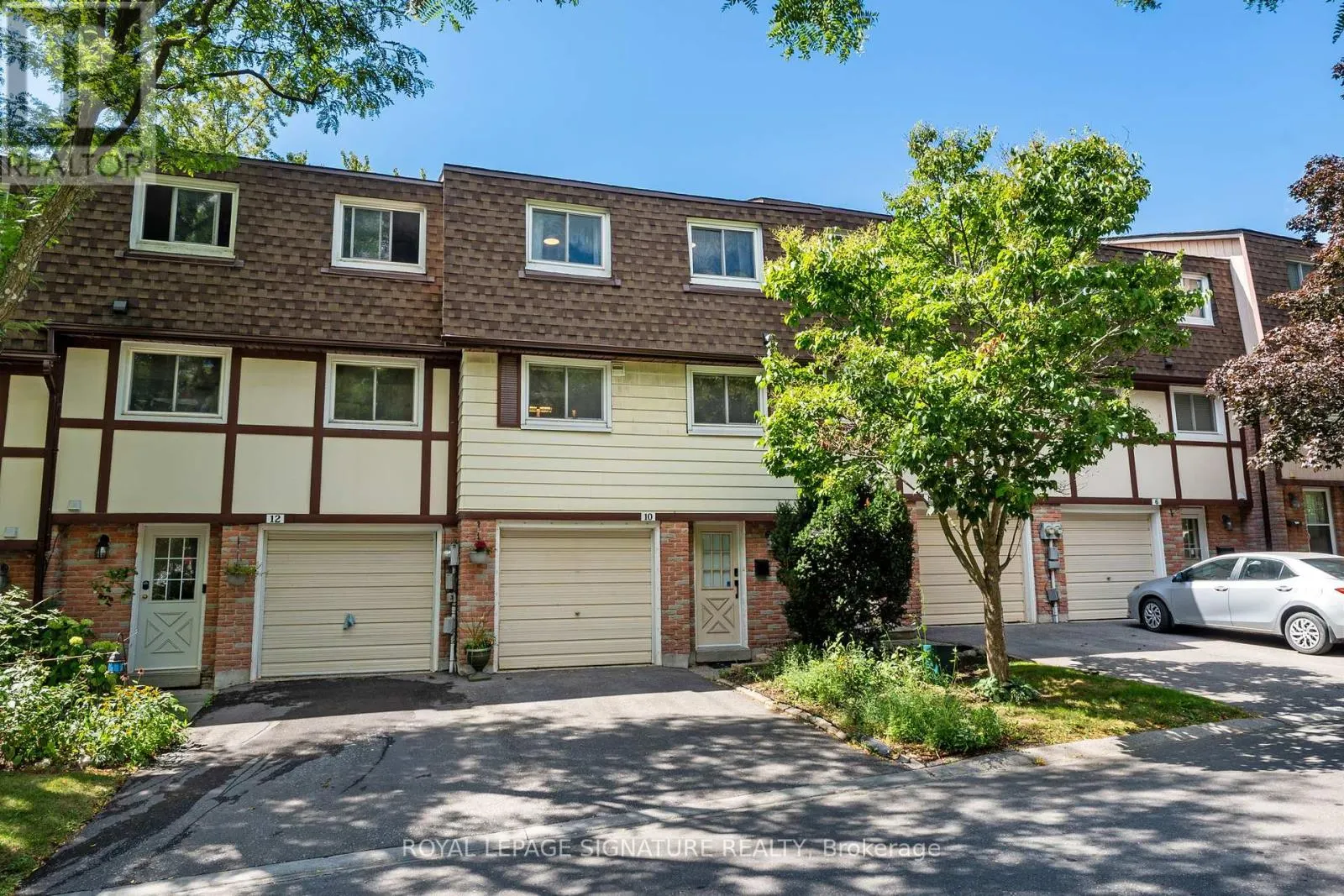 10 THATCHER'S MILL WAY