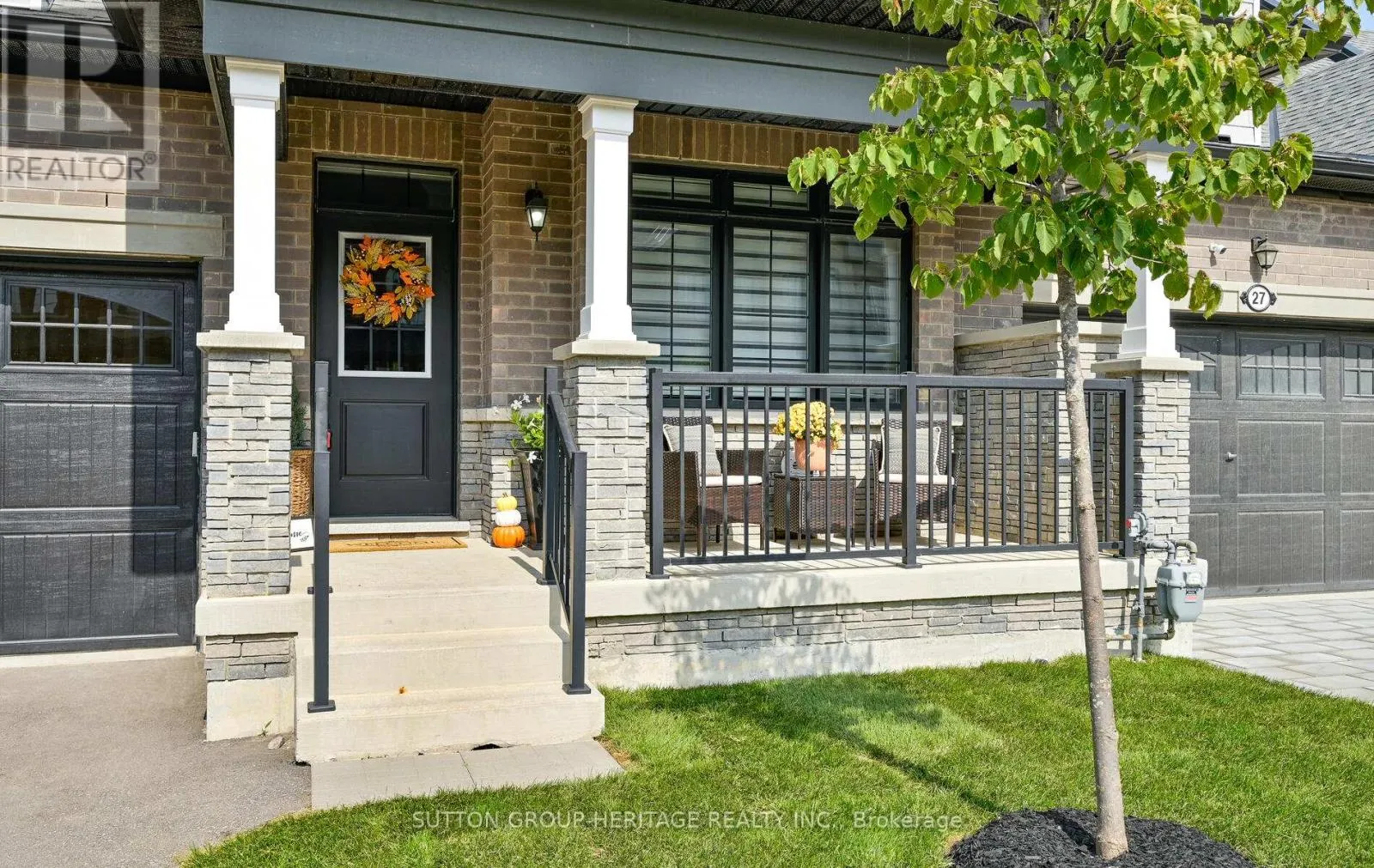 25 BALLINGER WAY