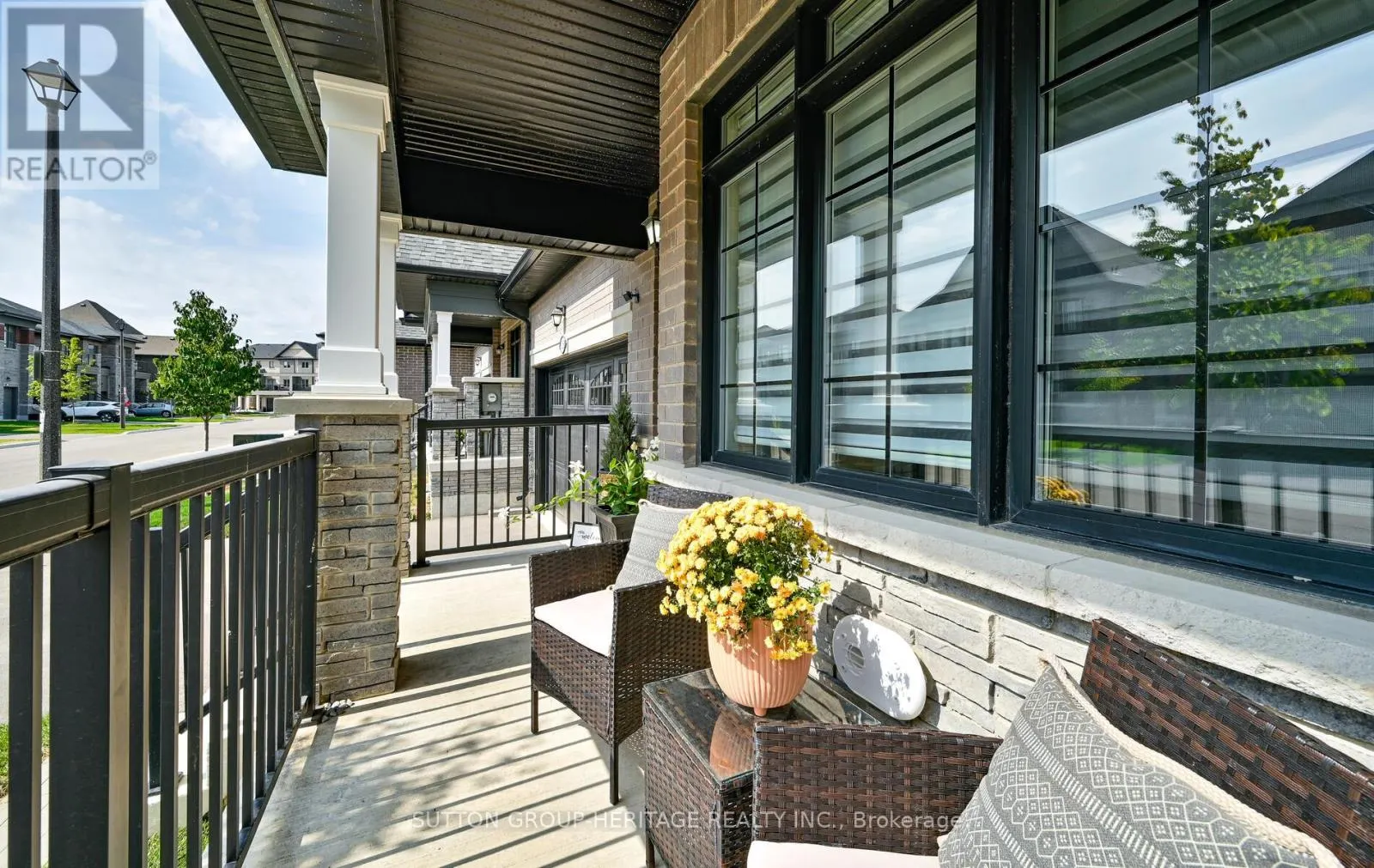 25 BALLINGER WAY