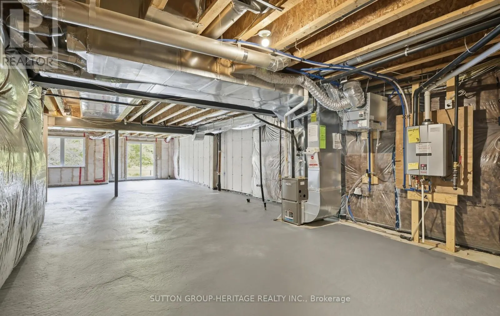 25 BALLINGER WAY