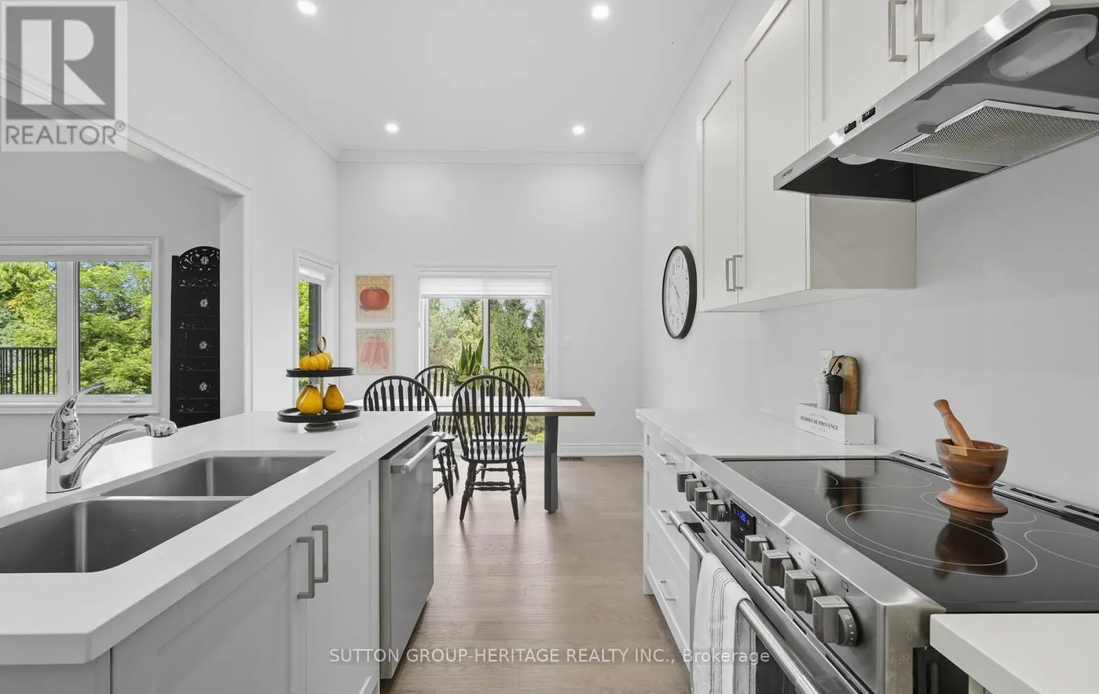 25 BALLINGER WAY