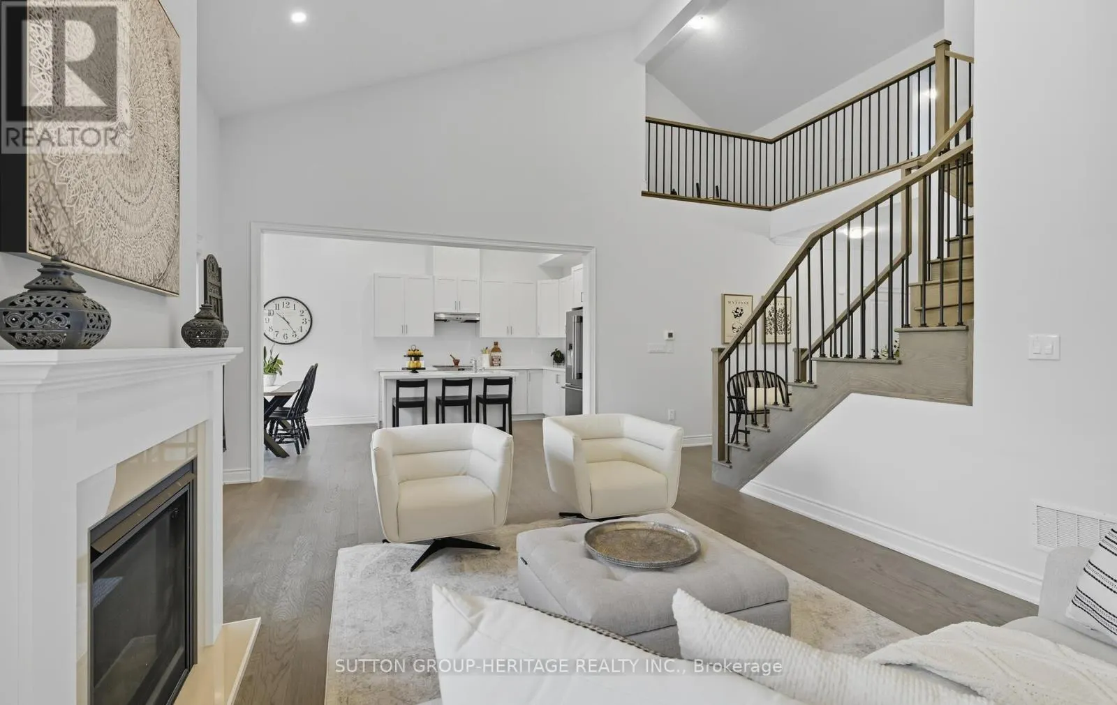 25 BALLINGER WAY