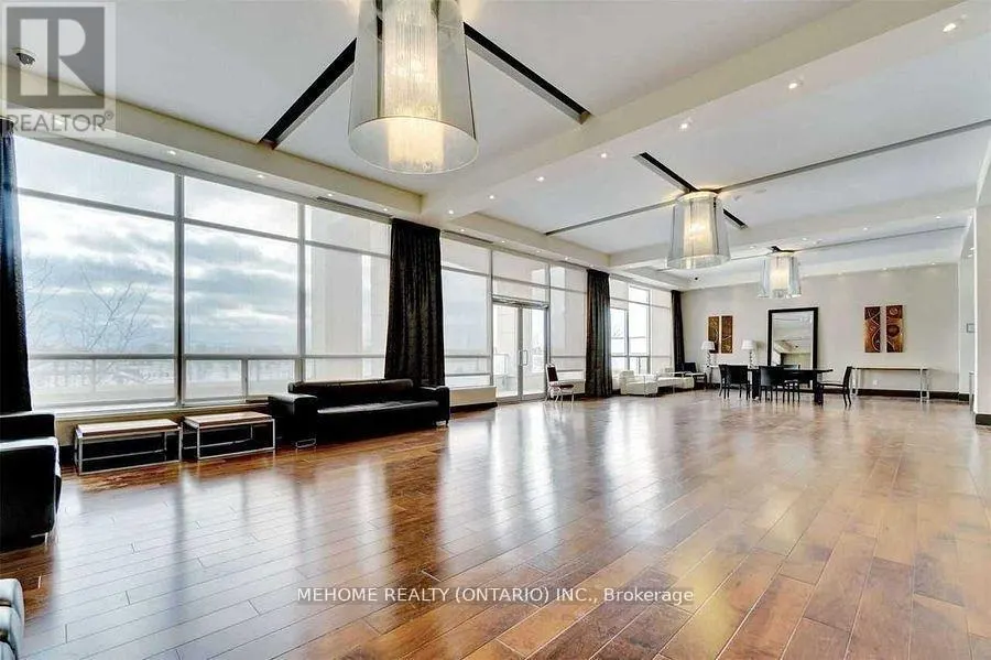 LPH15 - 39 GALLERIA PARKWAY