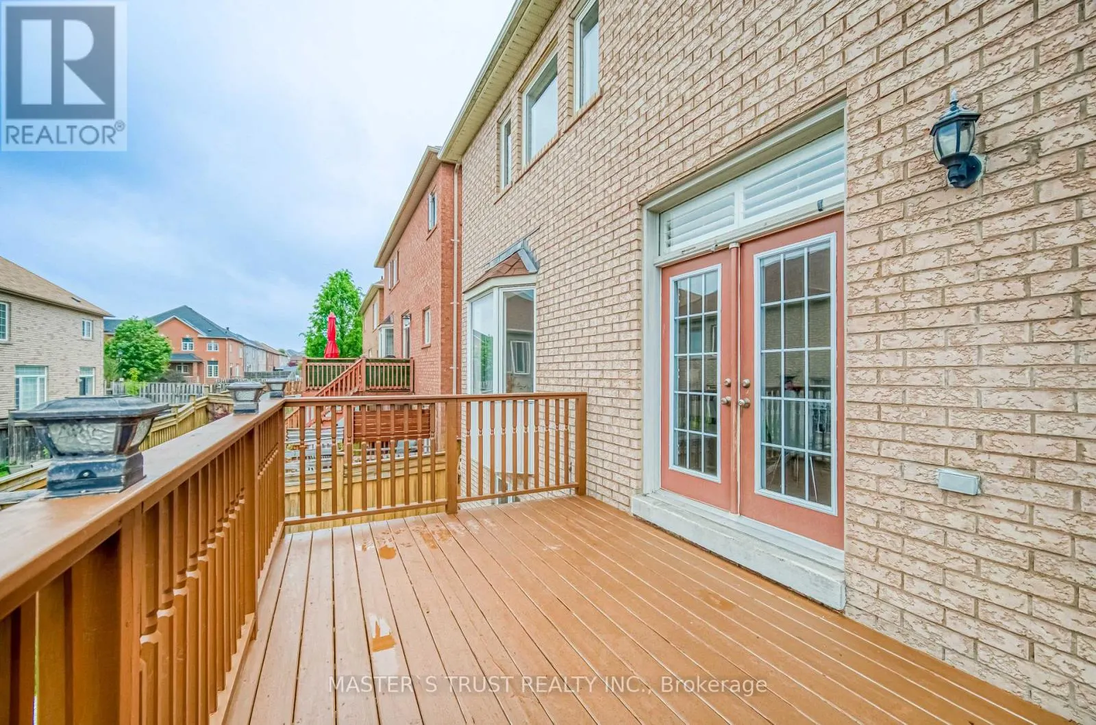 76 MYNDEN WAY