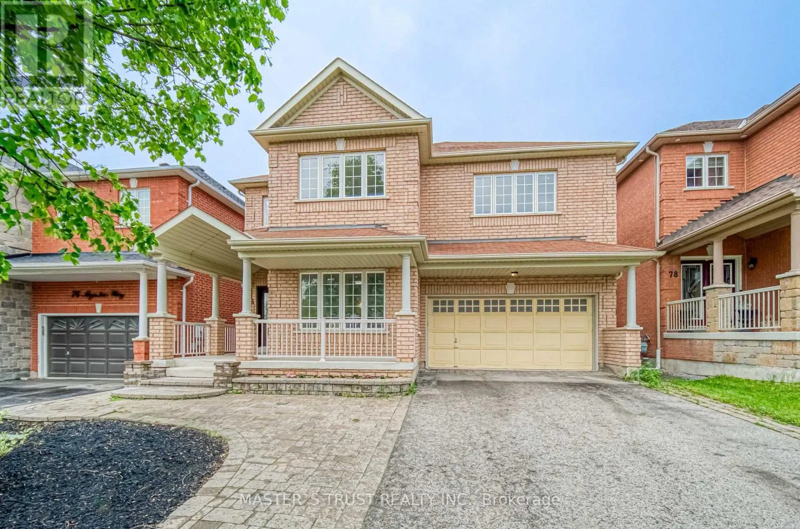 76 MYNDEN WAY