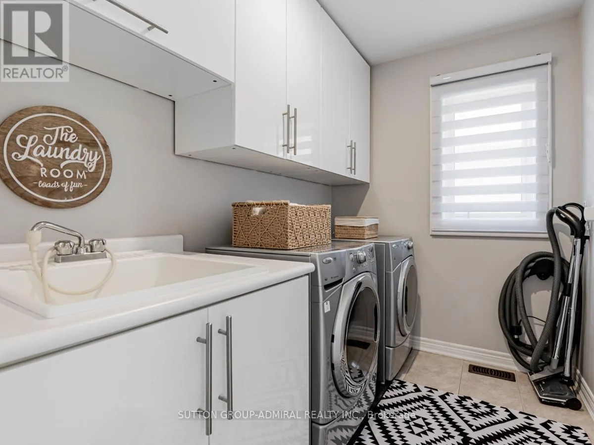 109 BARLI CRESCENT