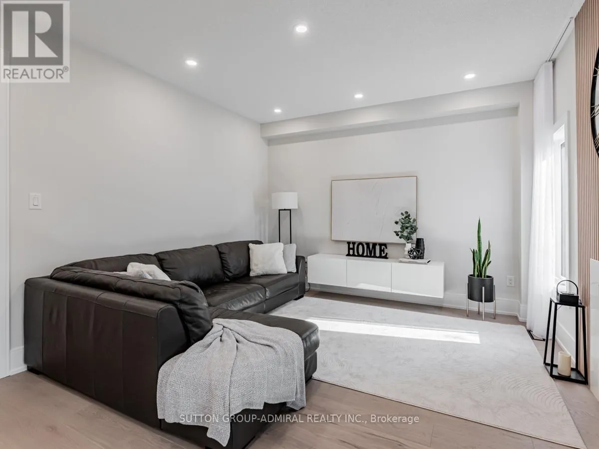 109 BARLI CRESCENT