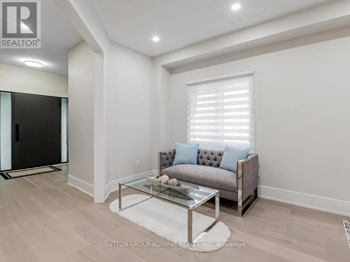 109 BARLI CRESCENT