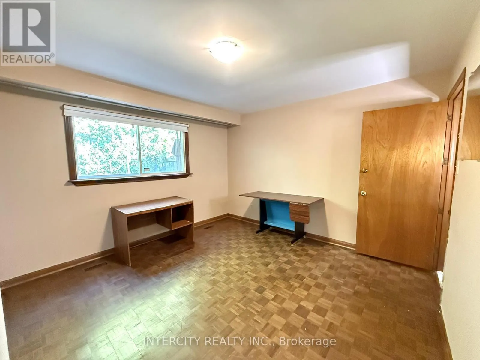 18 GLEN CAMERON ROAD