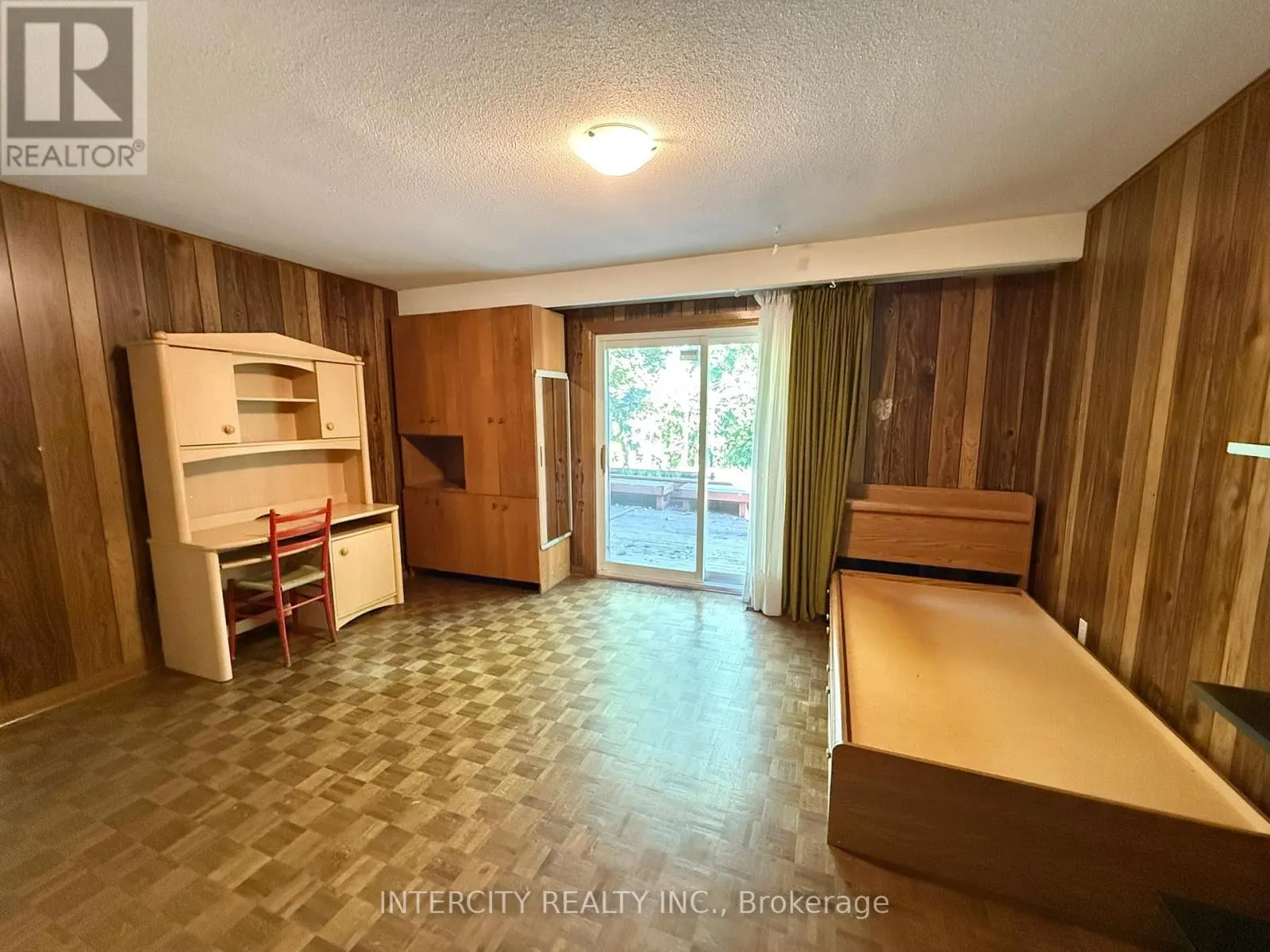 18 GLEN CAMERON ROAD