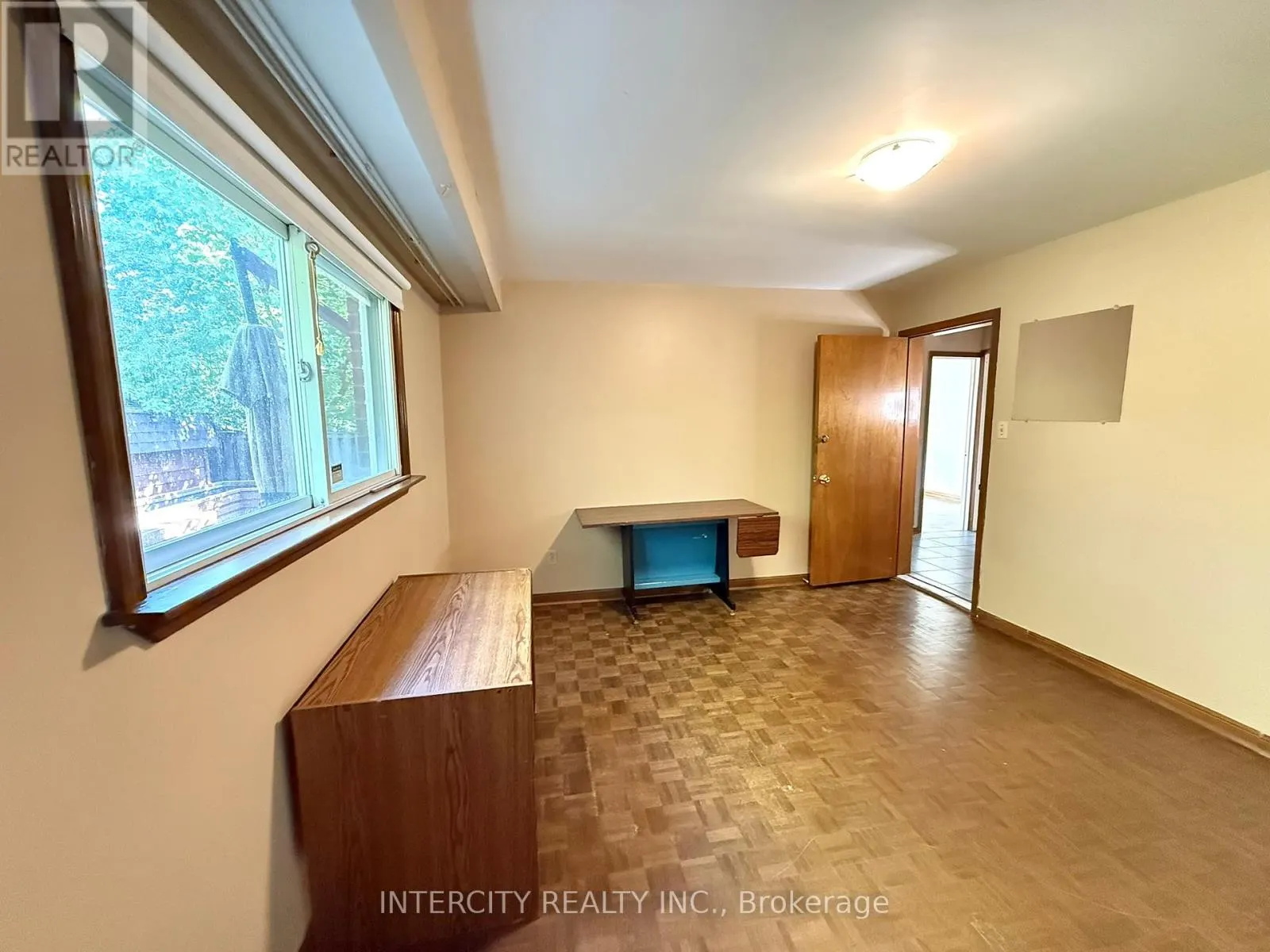 18 GLEN CAMERON ROAD