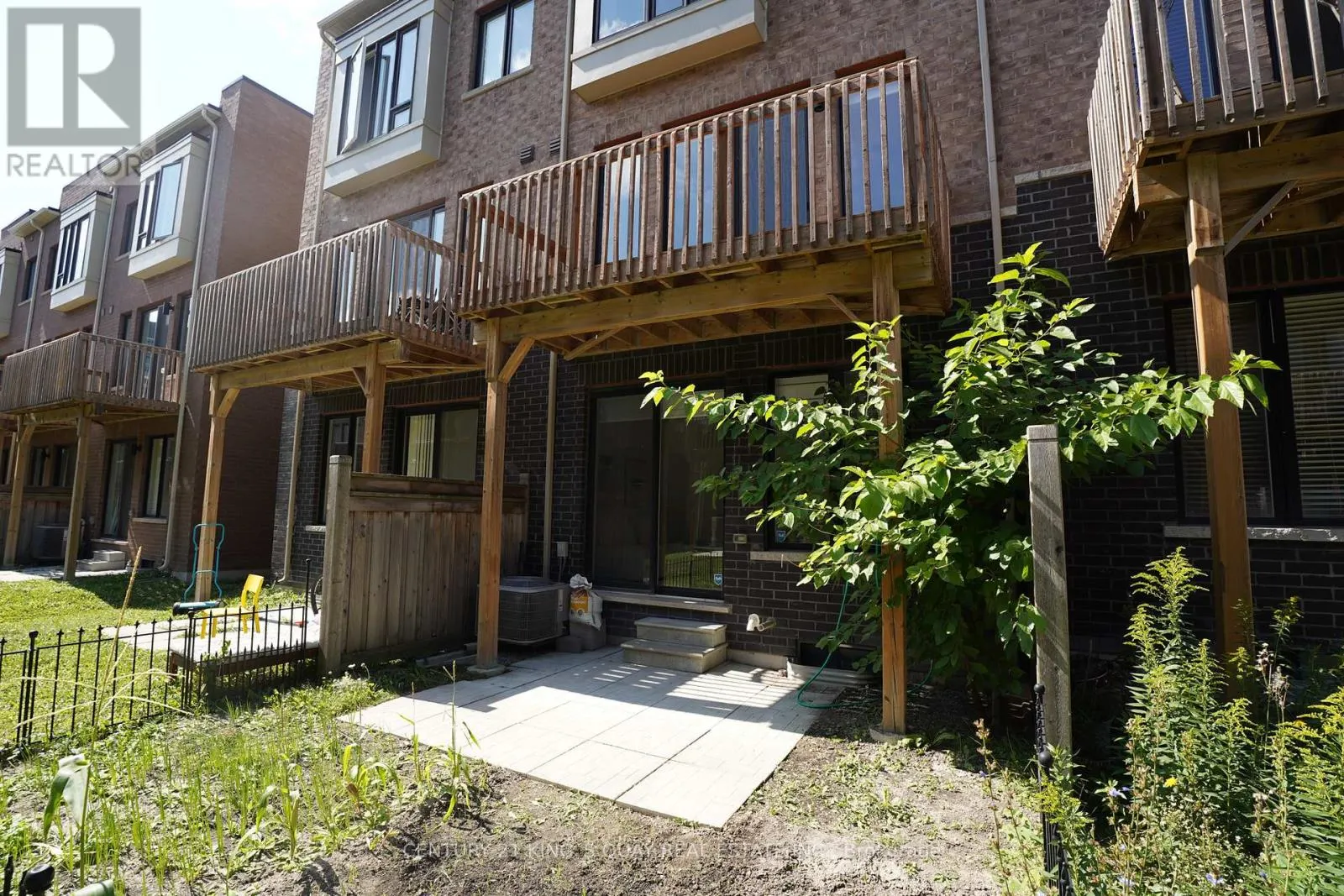 42 FANCAMP DRIVE