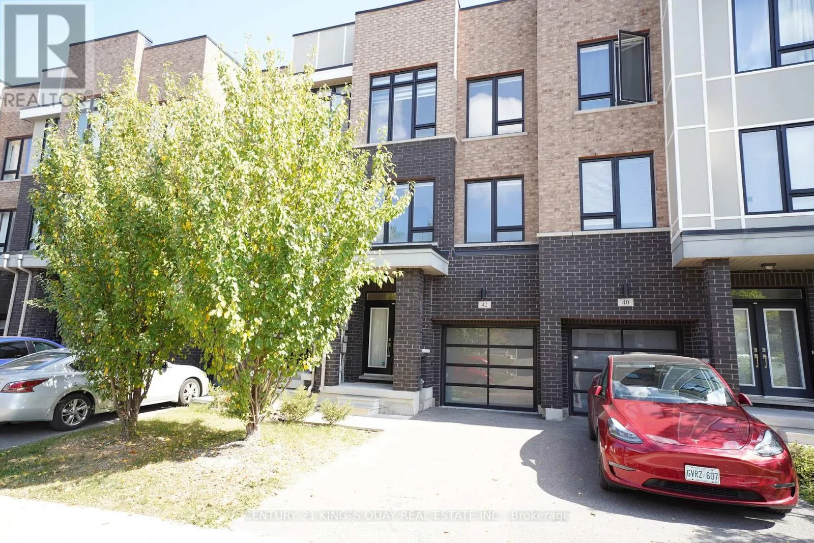 42 FANCAMP DRIVE
