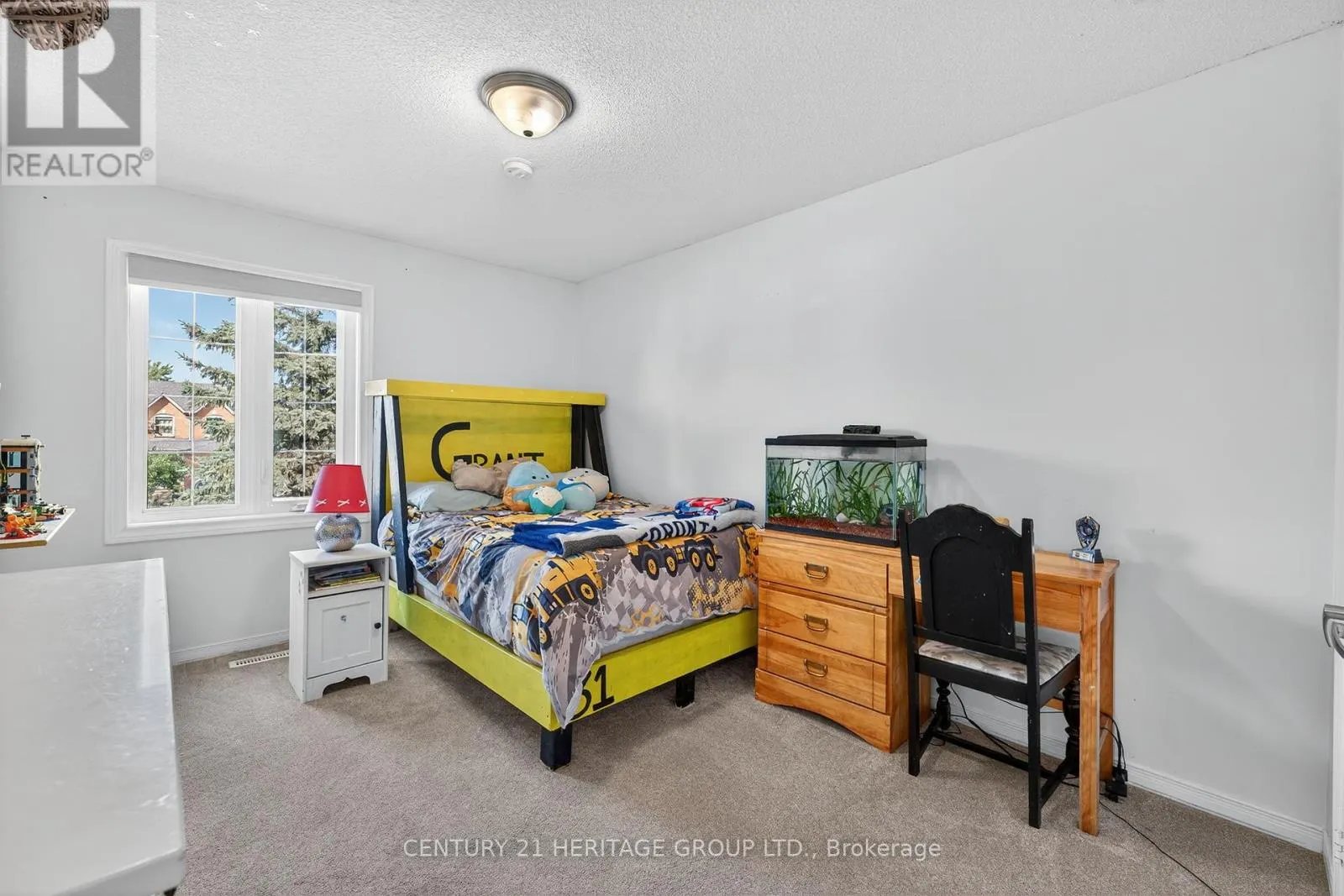 74 VERONA CRESCENT