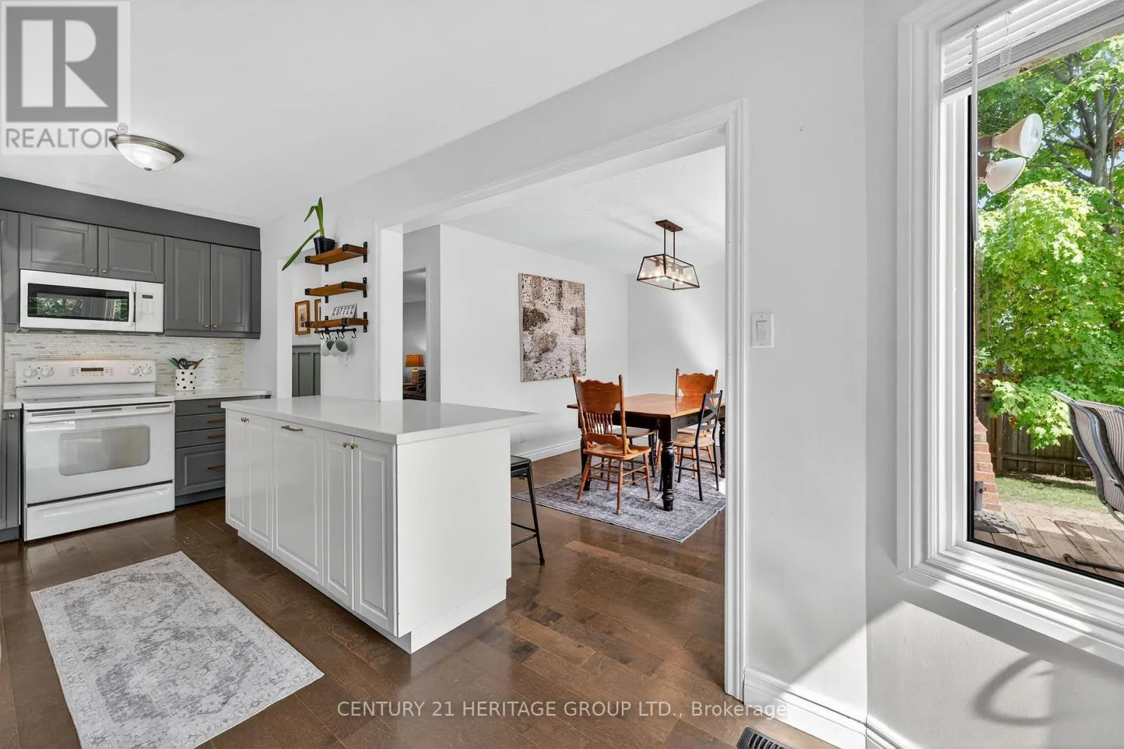 74 VERONA CRESCENT