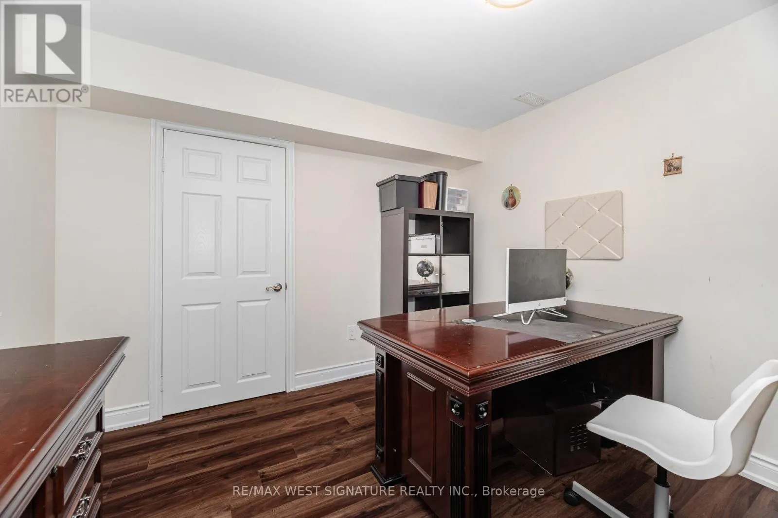 107 CUPOLA CRESCENT