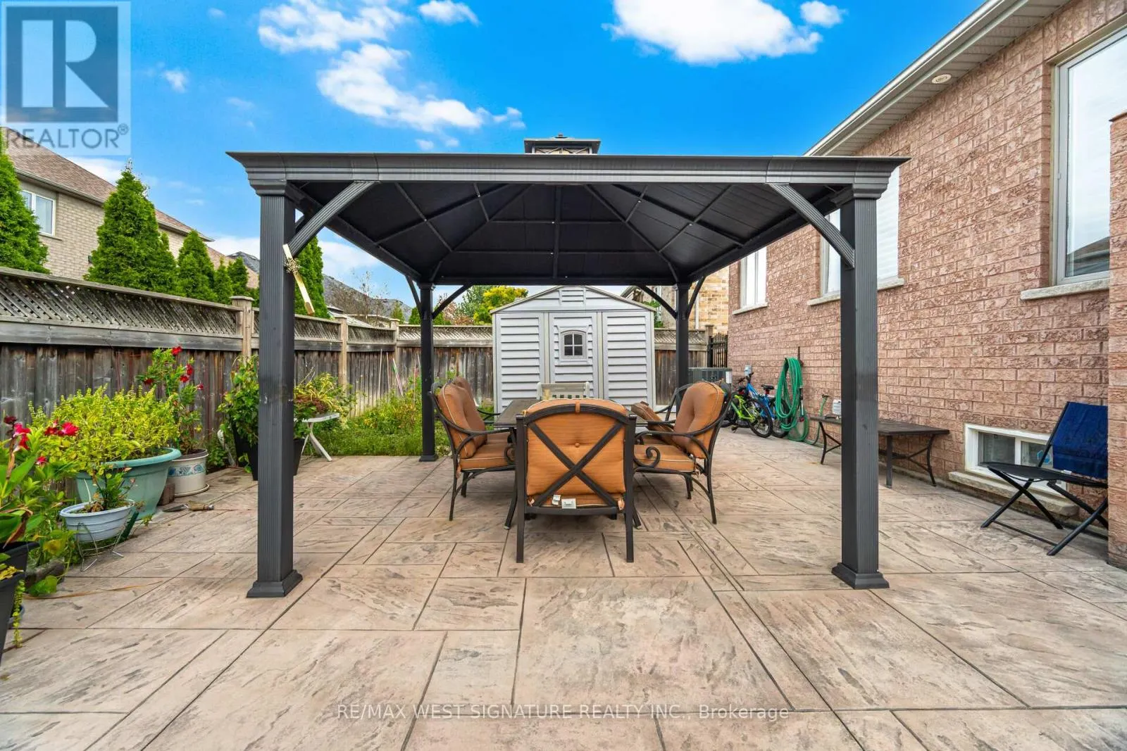 107 CUPOLA CRESCENT