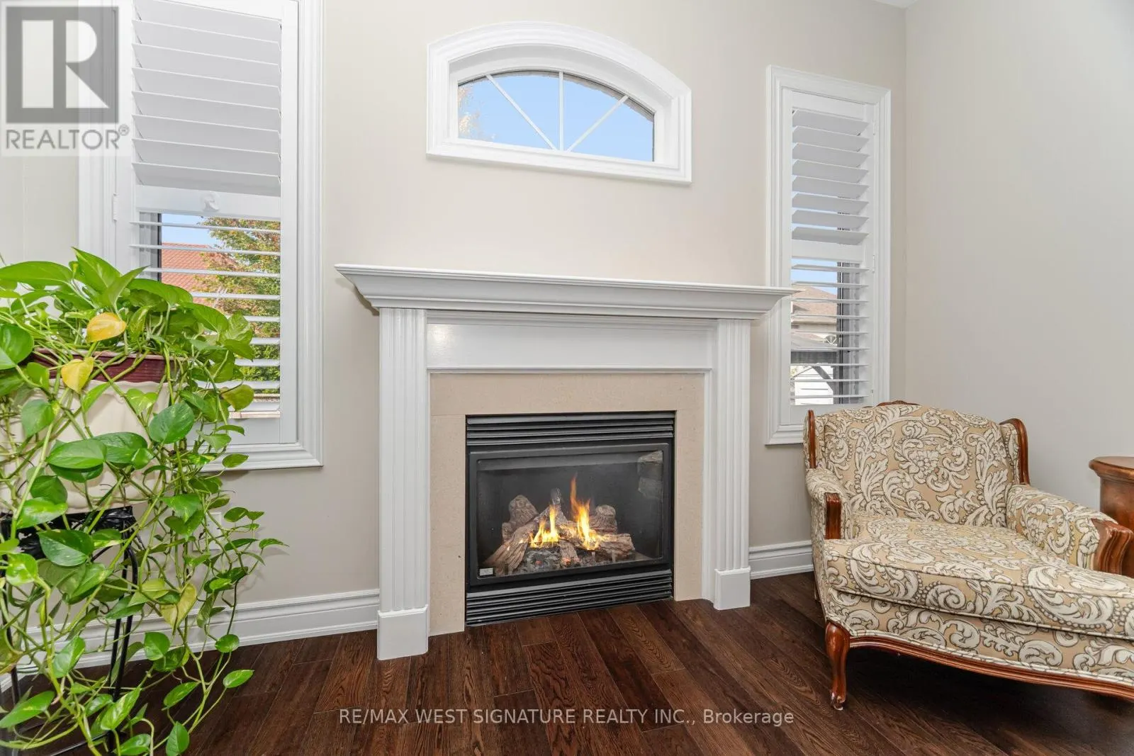 107 CUPOLA CRESCENT