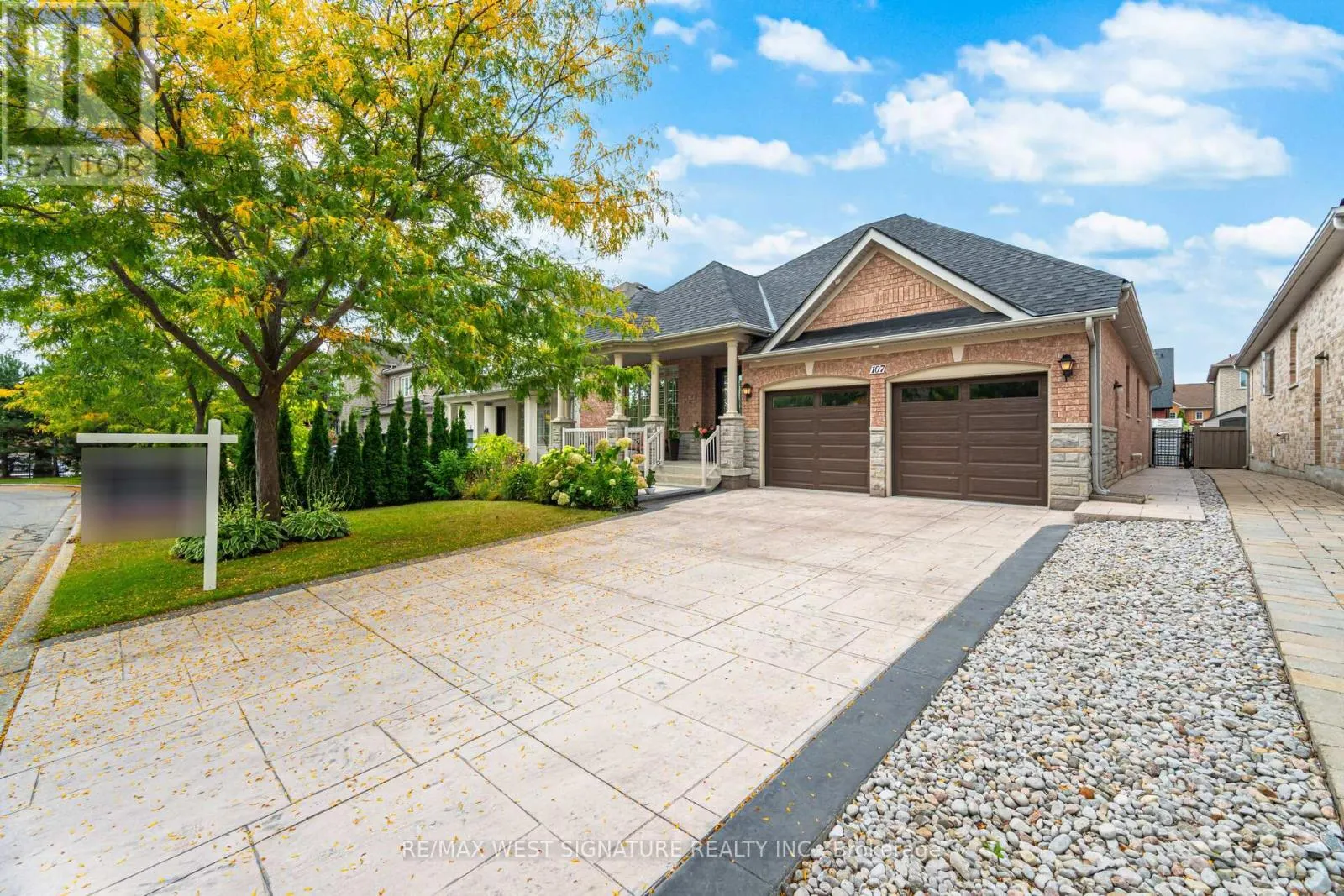 107 CUPOLA CRESCENT
