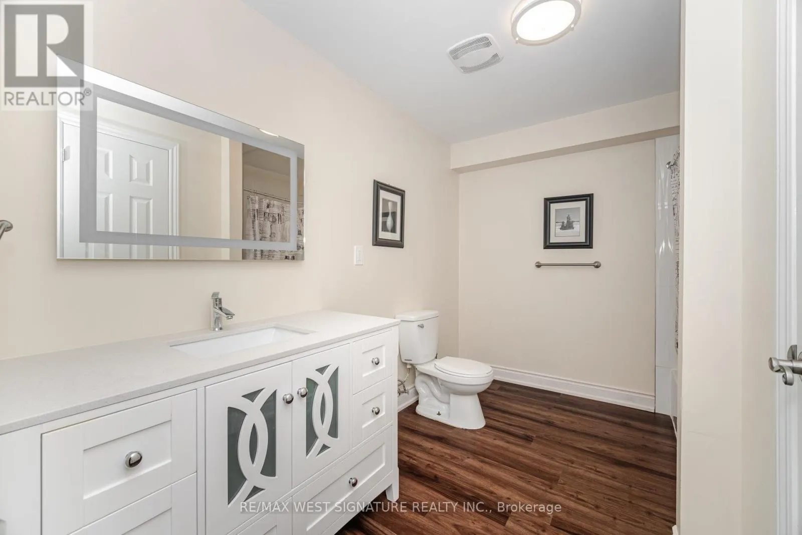 107 CUPOLA CRESCENT