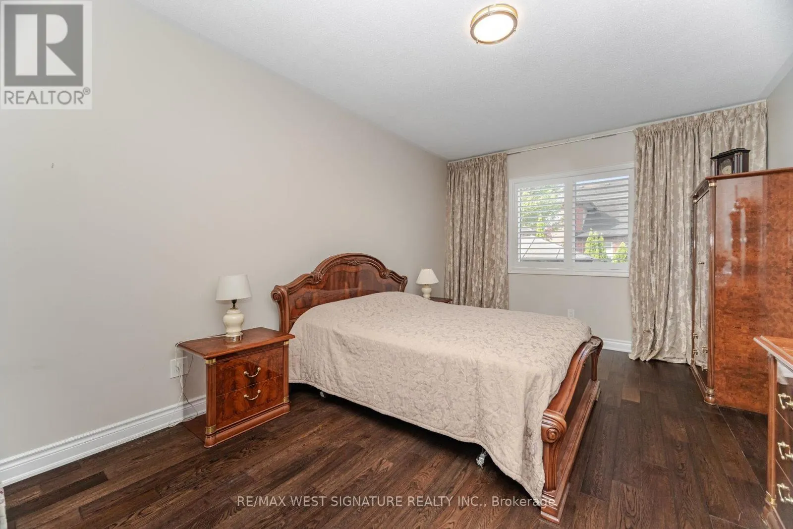 107 CUPOLA CRESCENT
