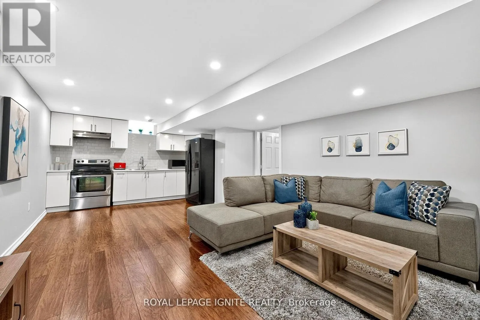 95 CHELSEA CRESCENT