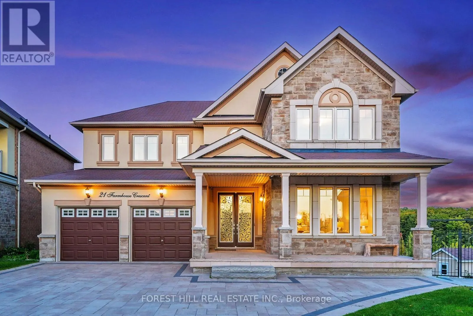 21 FARMHOUSE CRESCENT