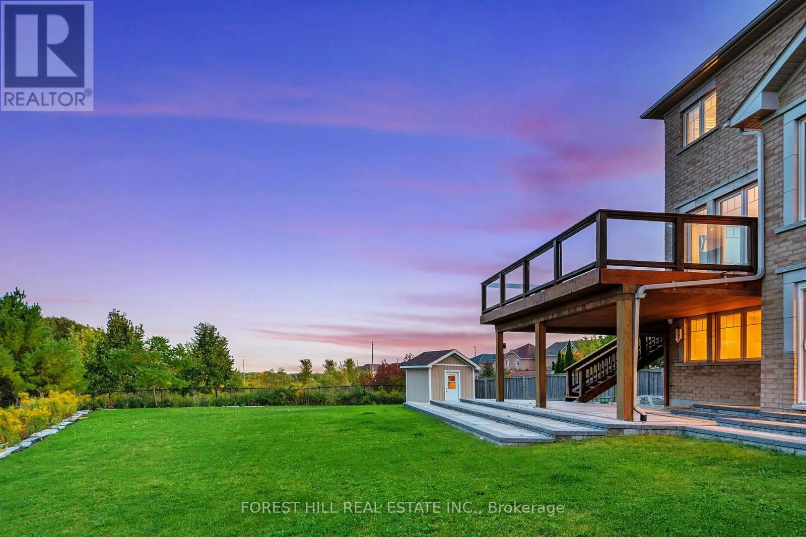 21 FARMHOUSE CRESCENT