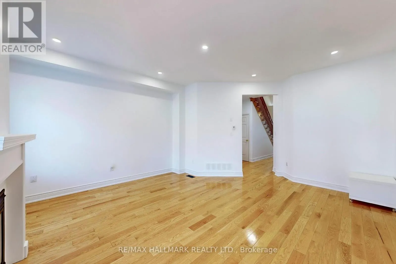 10 CHAMBERSBURG WAY