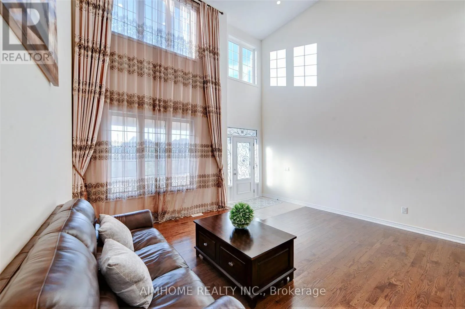 28 COUNTRYWIDE COURT