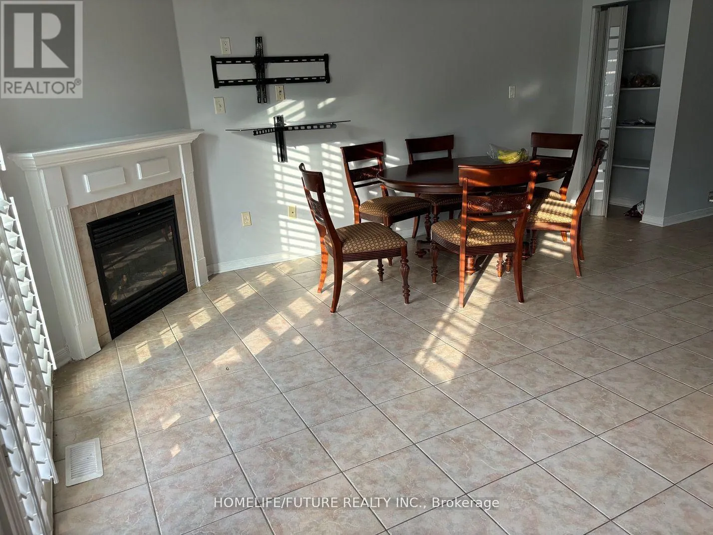 48 LAHORE CRESCENT