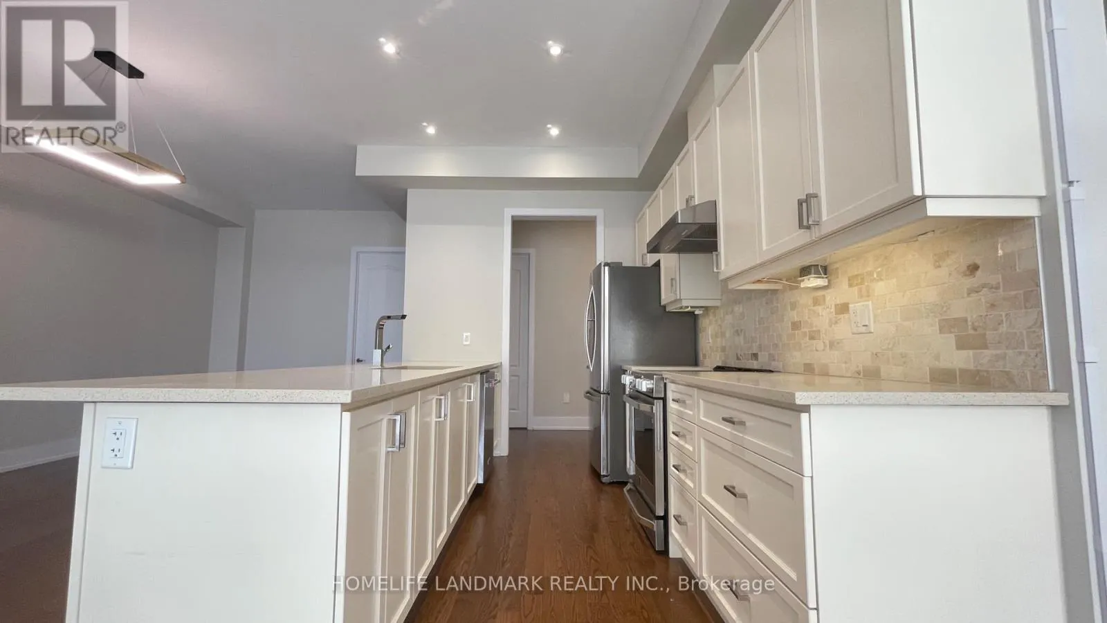 35 THORNCREST DRIVE