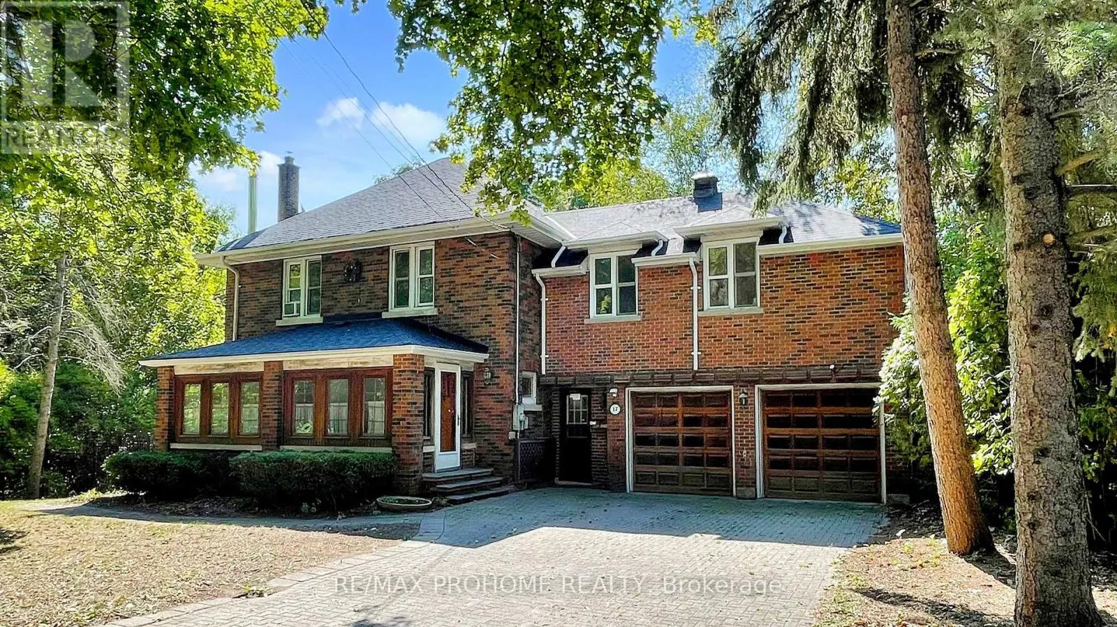 17 ECKARDT AVENUE