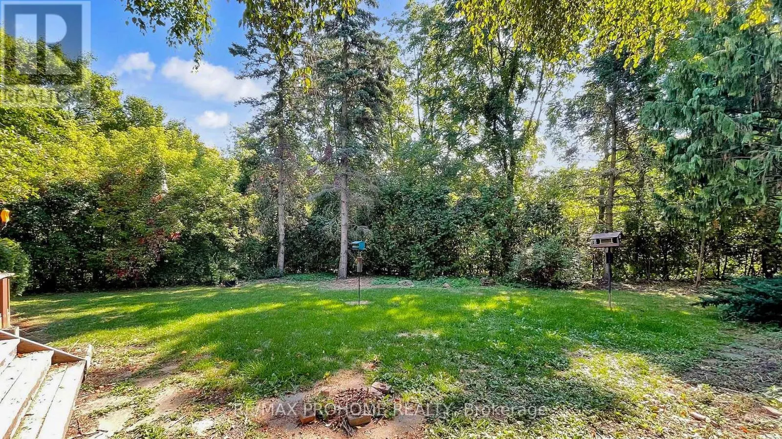 17 ECKARDT AVENUE