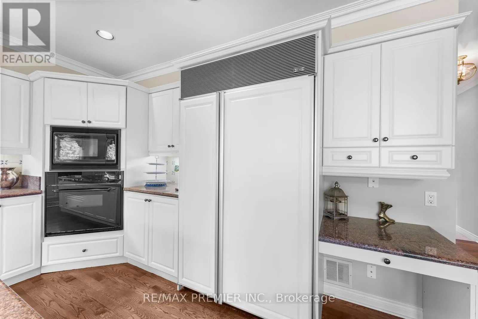 261 SYLVADENE PARKWAY