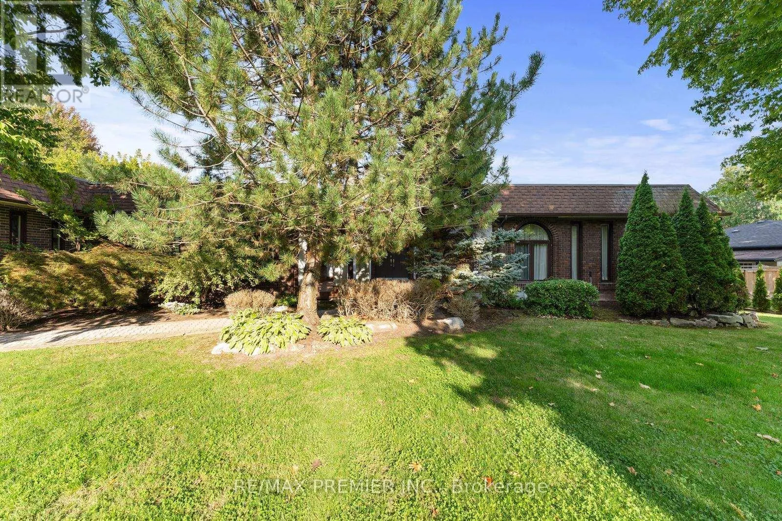 261 SYLVADENE PARKWAY
