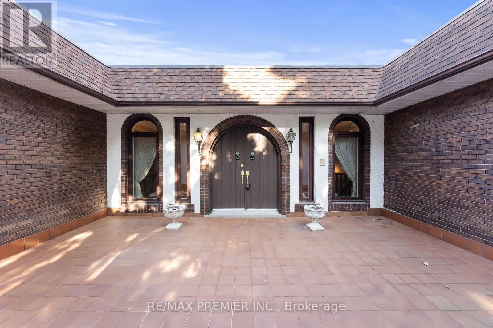 261 SYLVADENE PARKWAY