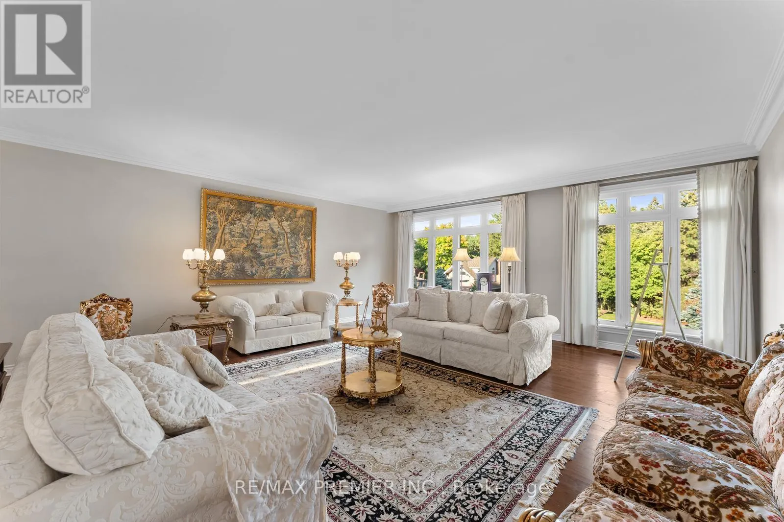 261 SYLVADENE PARKWAY