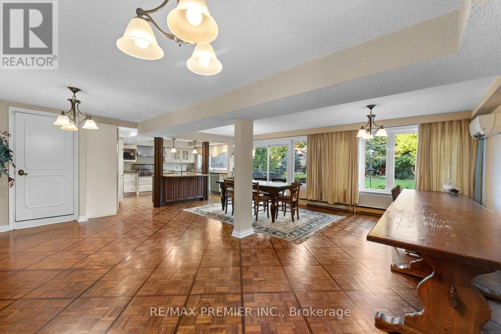 261 SYLVADENE PARKWAY
