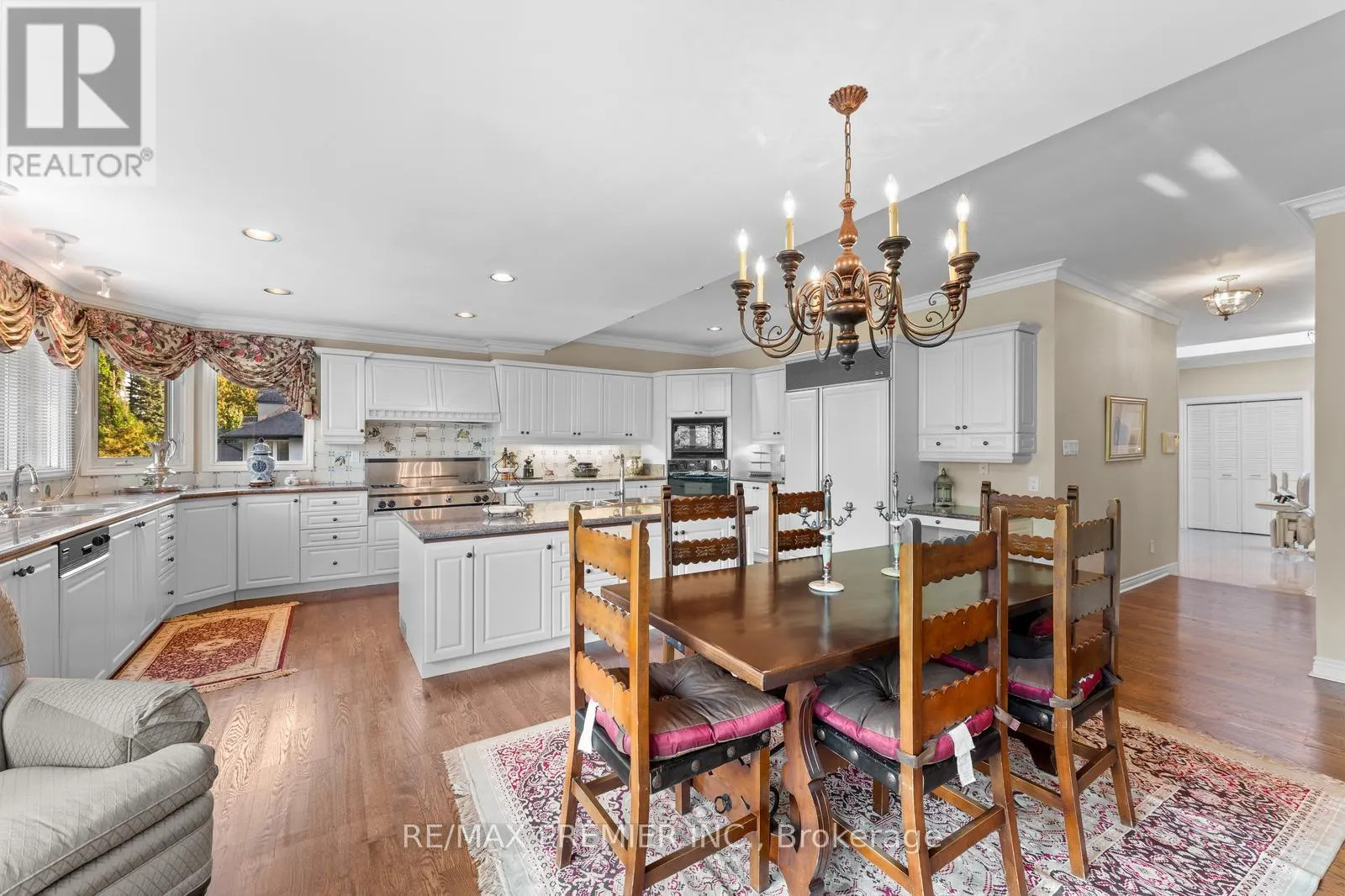 261 SYLVADENE PARKWAY