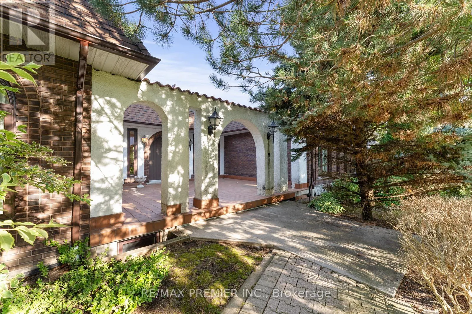 261 SYLVADENE PARKWAY