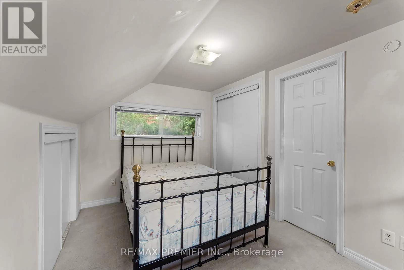 261 SYLVADENE PARKWAY