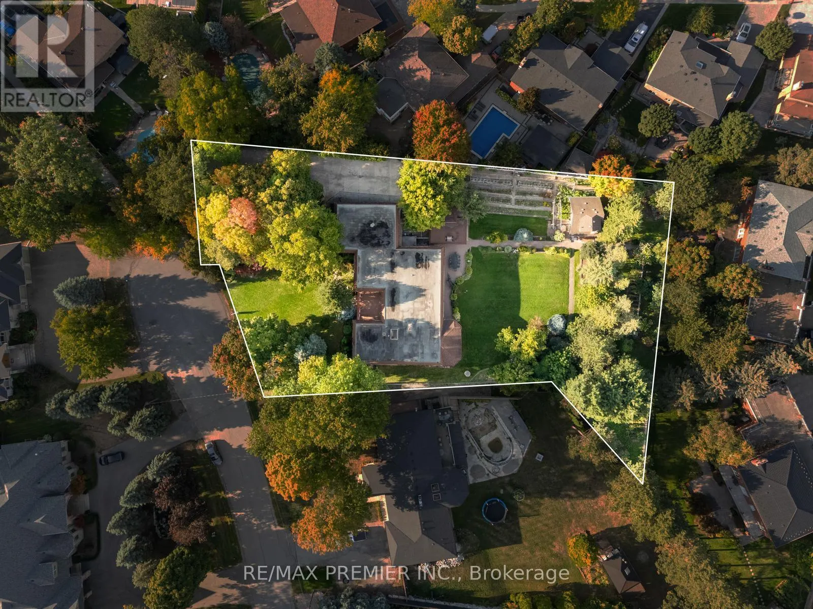 261 SYLVADENE PARKWAY