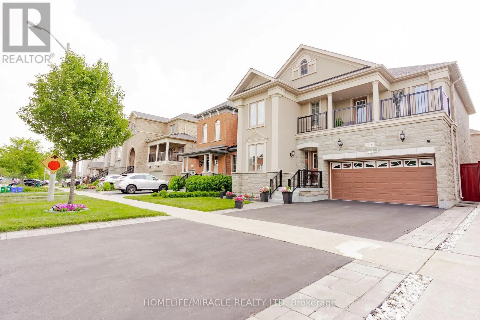 516 VELLORE WOODS BOULEVARD