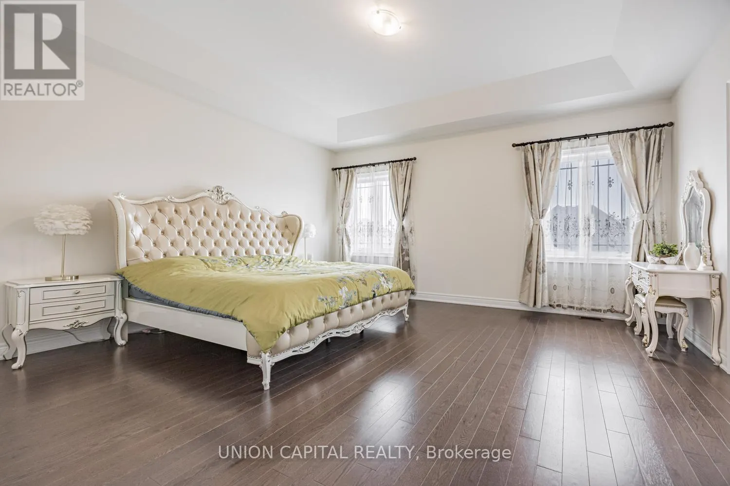 8 DRIZZEL CRESCENT