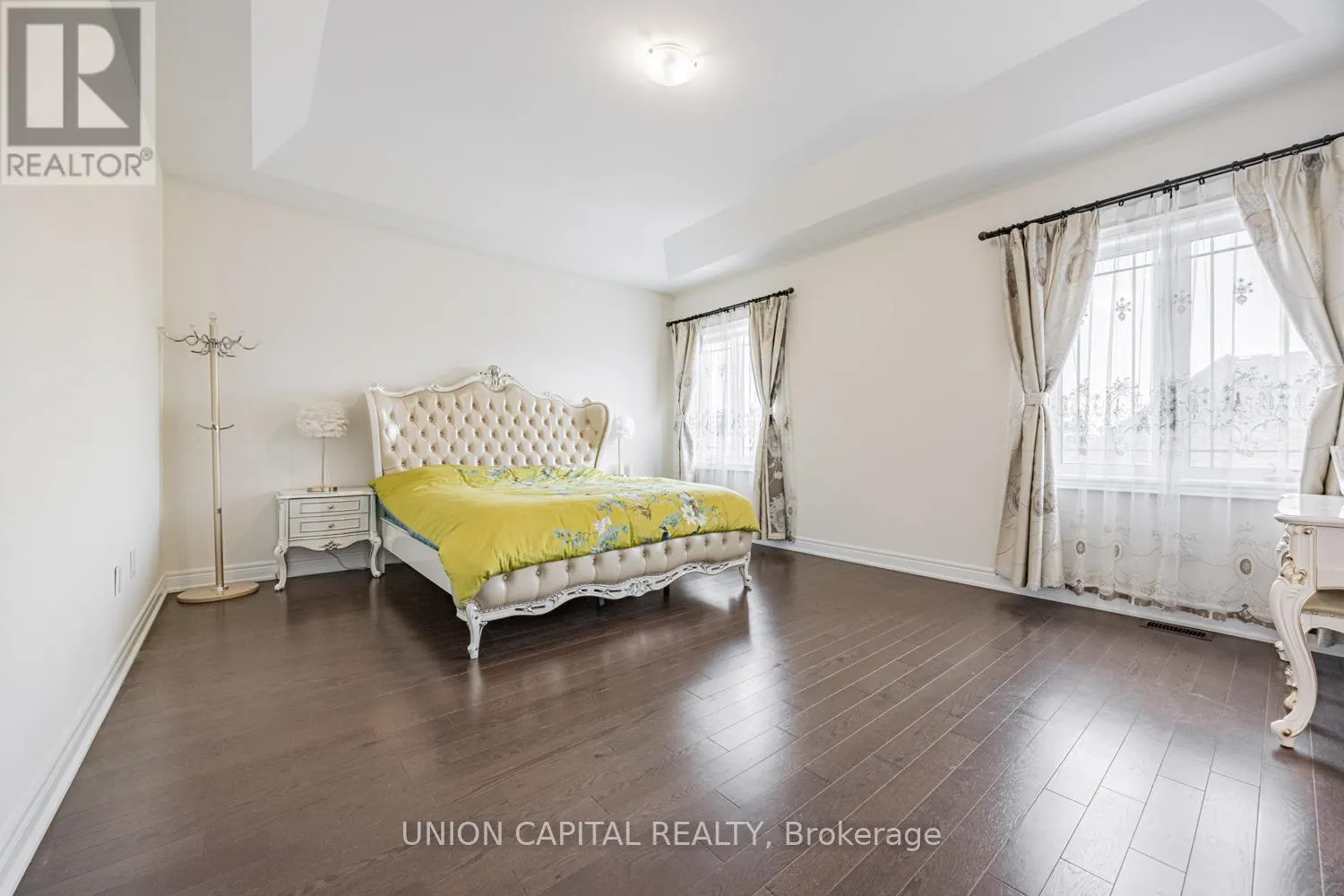 8 DRIZZEL CRESCENT