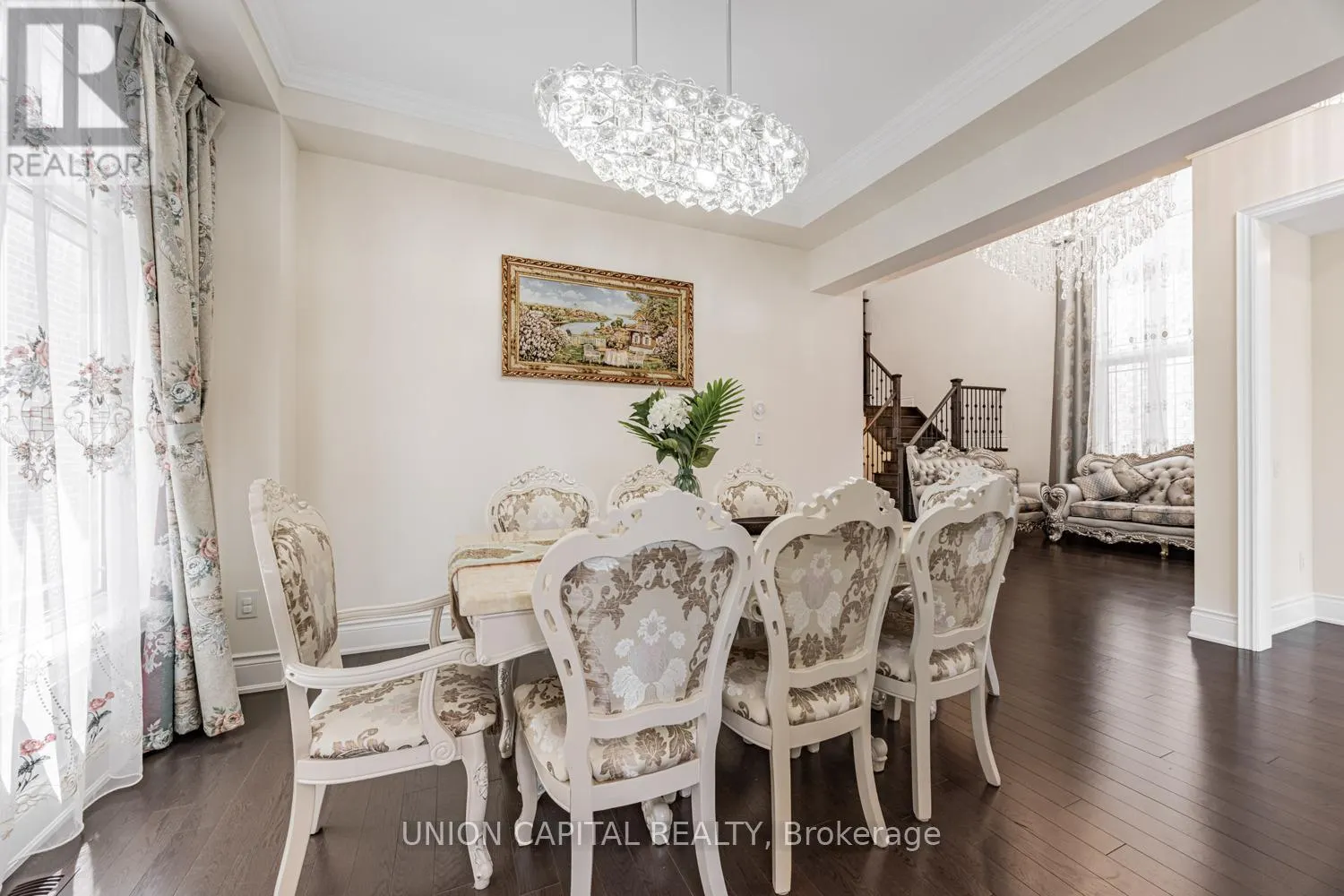 8 DRIZZEL CRESCENT
