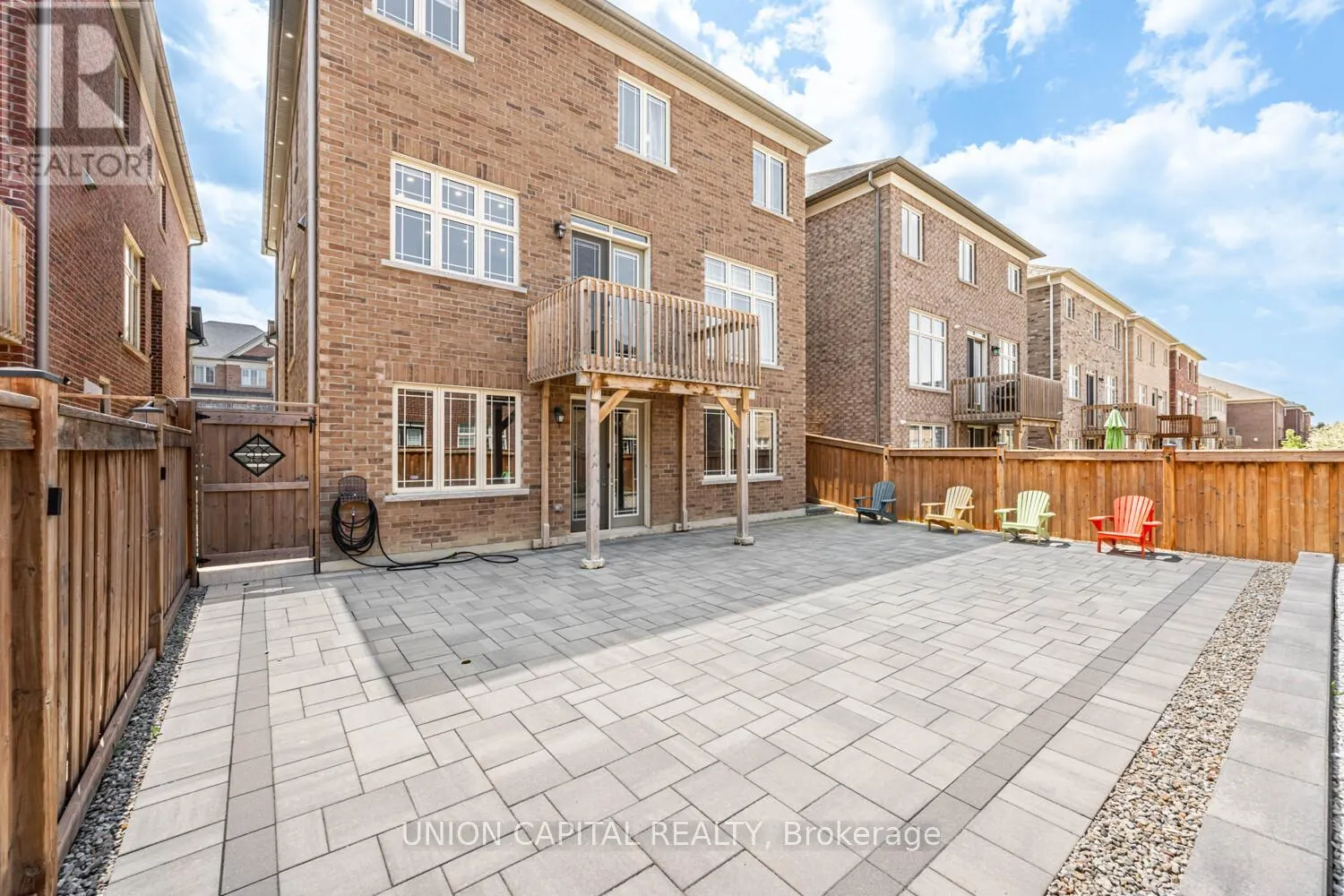 8 DRIZZEL CRESCENT