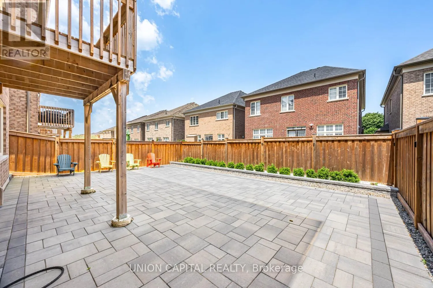 8 DRIZZEL CRESCENT