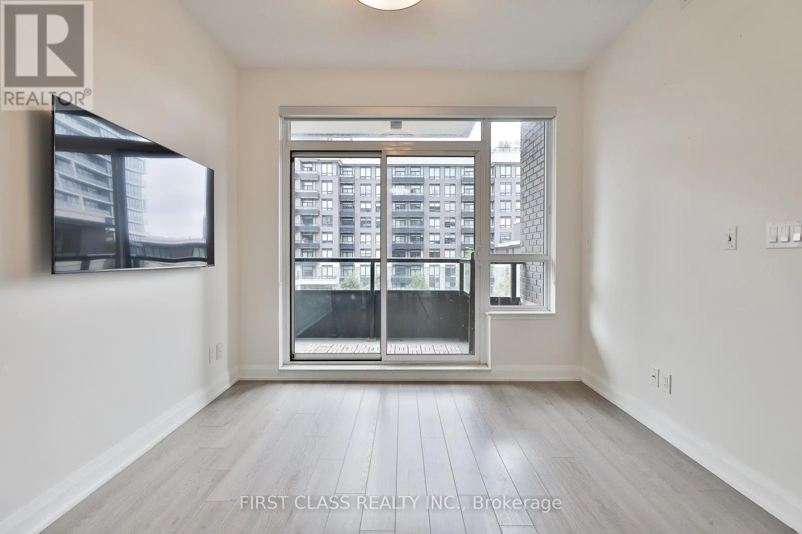 305 - 25 WATER WALK DRIVE